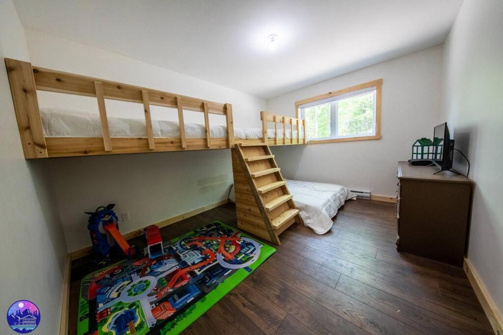 Chalet Deschamps- Spa- Chien Accepte- Nature- Estrie Mansonville Ngoại thất bức ảnh