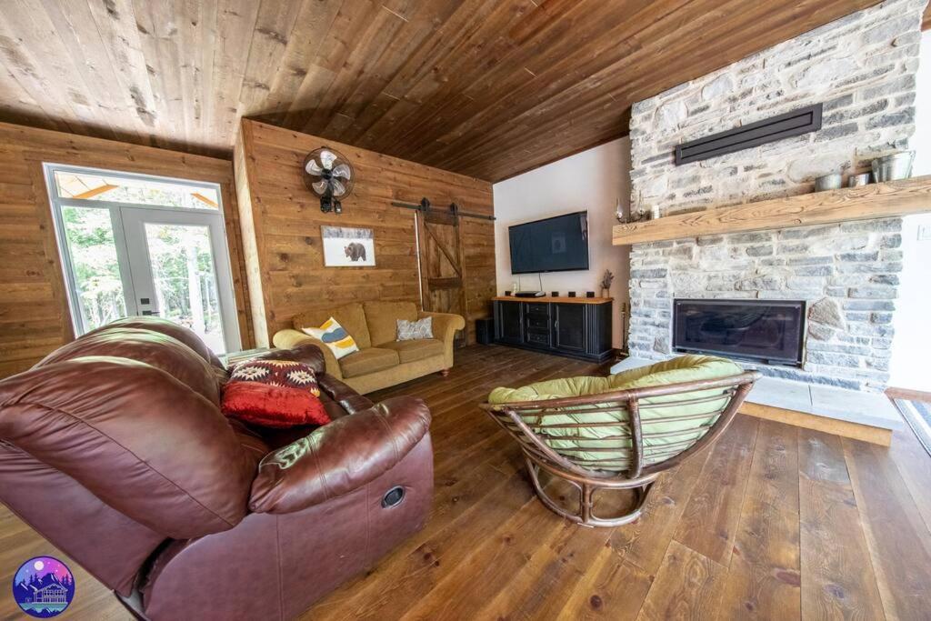 Chalet Deschamps- Spa- Chien Accepte- Nature- Estrie Mansonville Ngoại thất bức ảnh